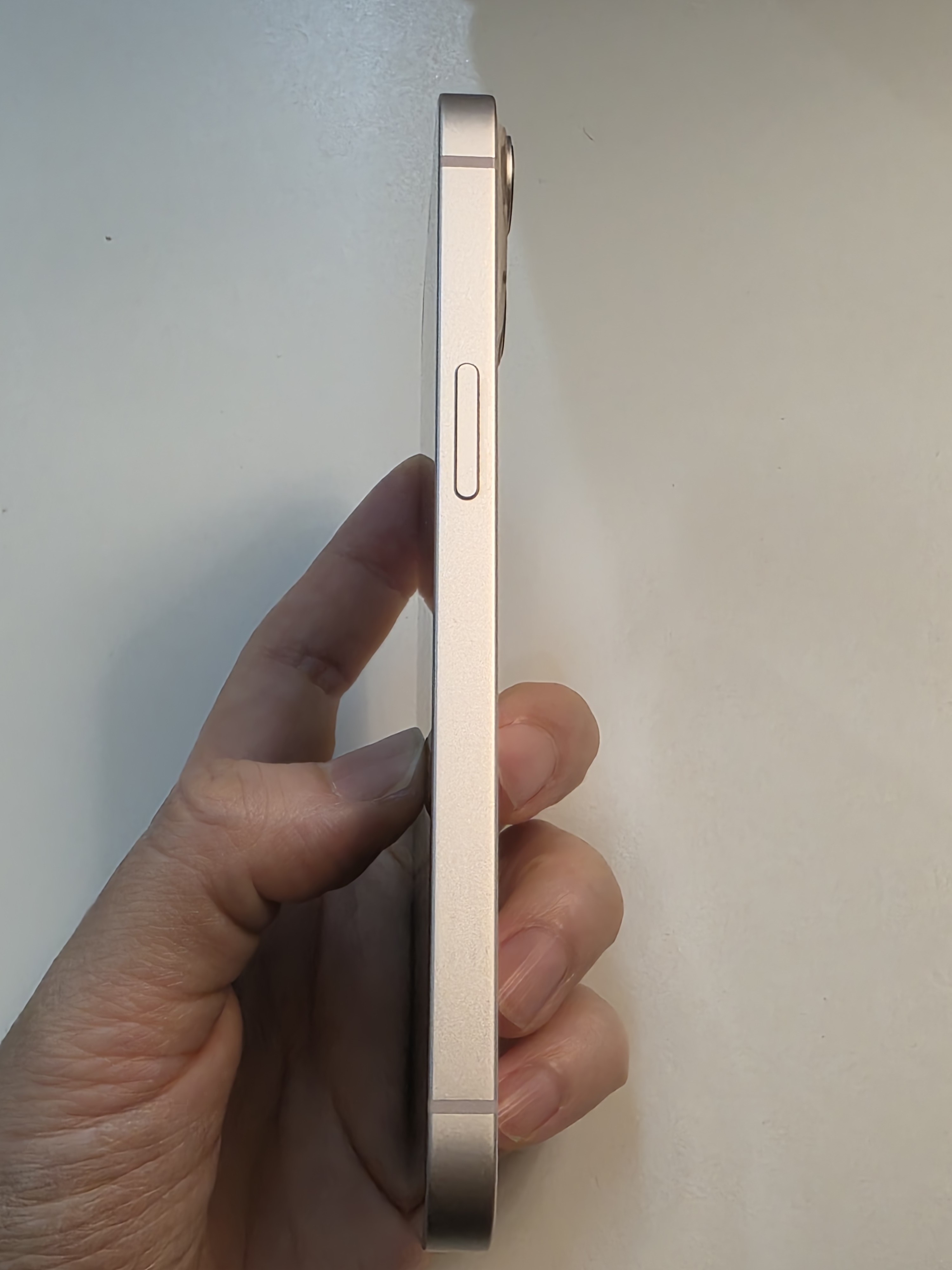 iPhone 13 TE-12