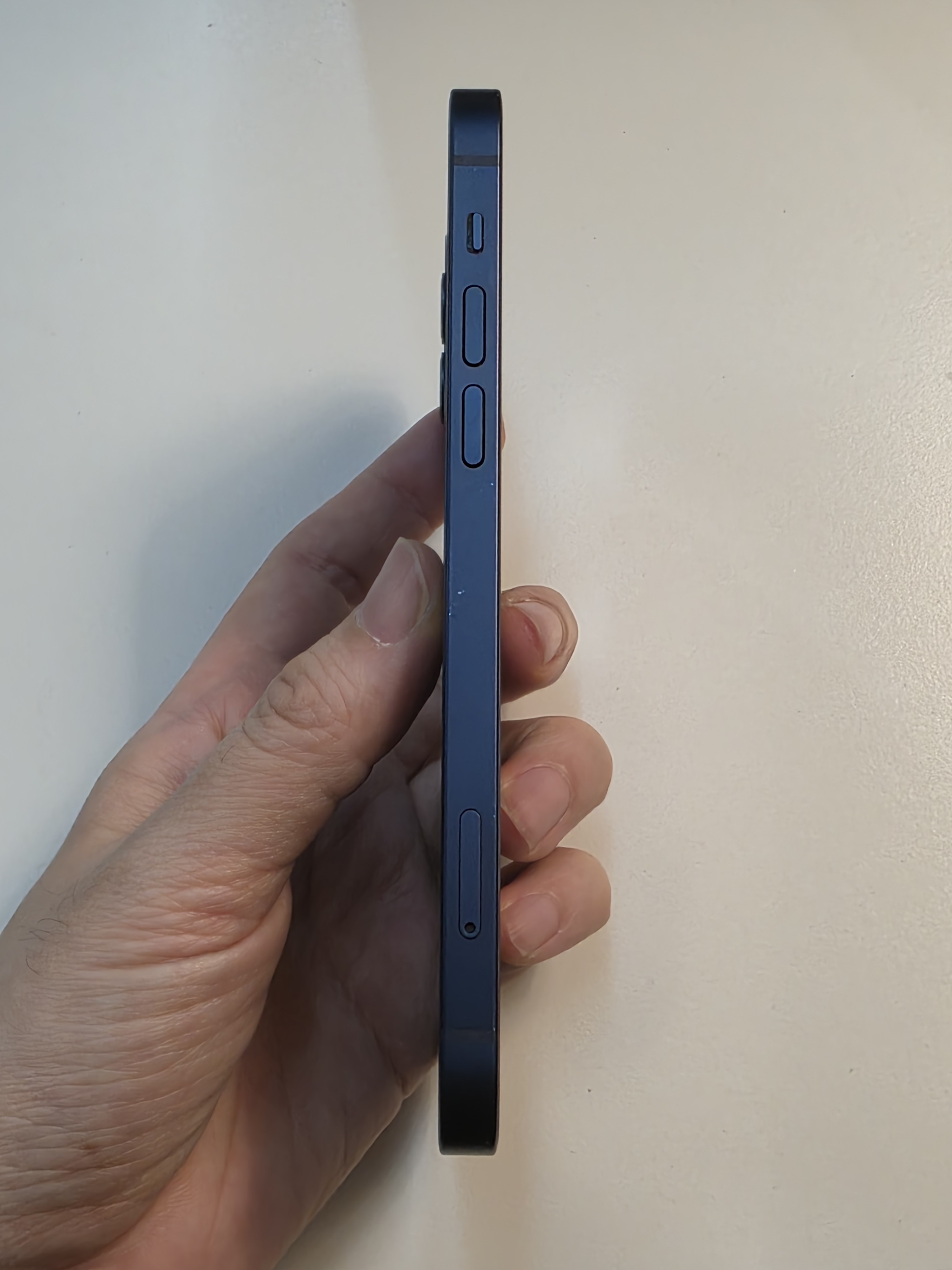 iPhone 12 TE-17
