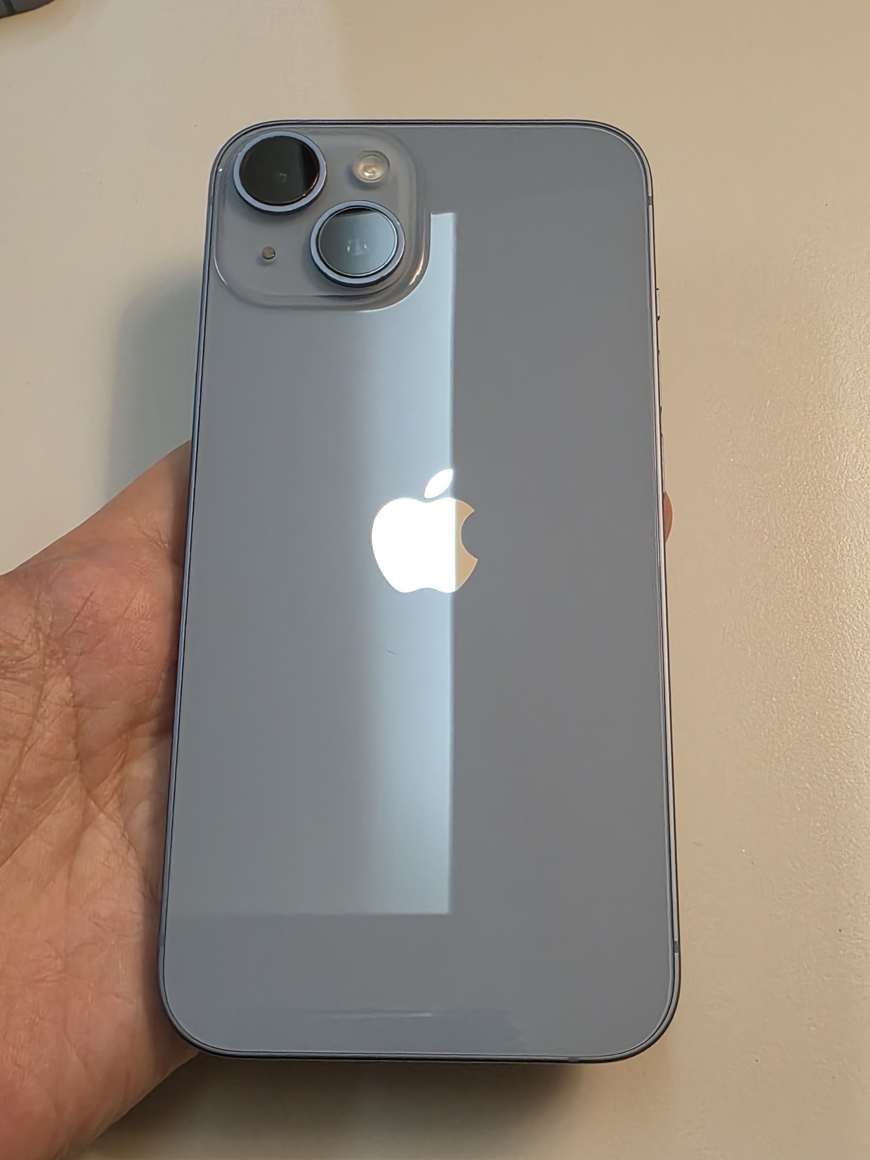 iPhone 14 TE-23