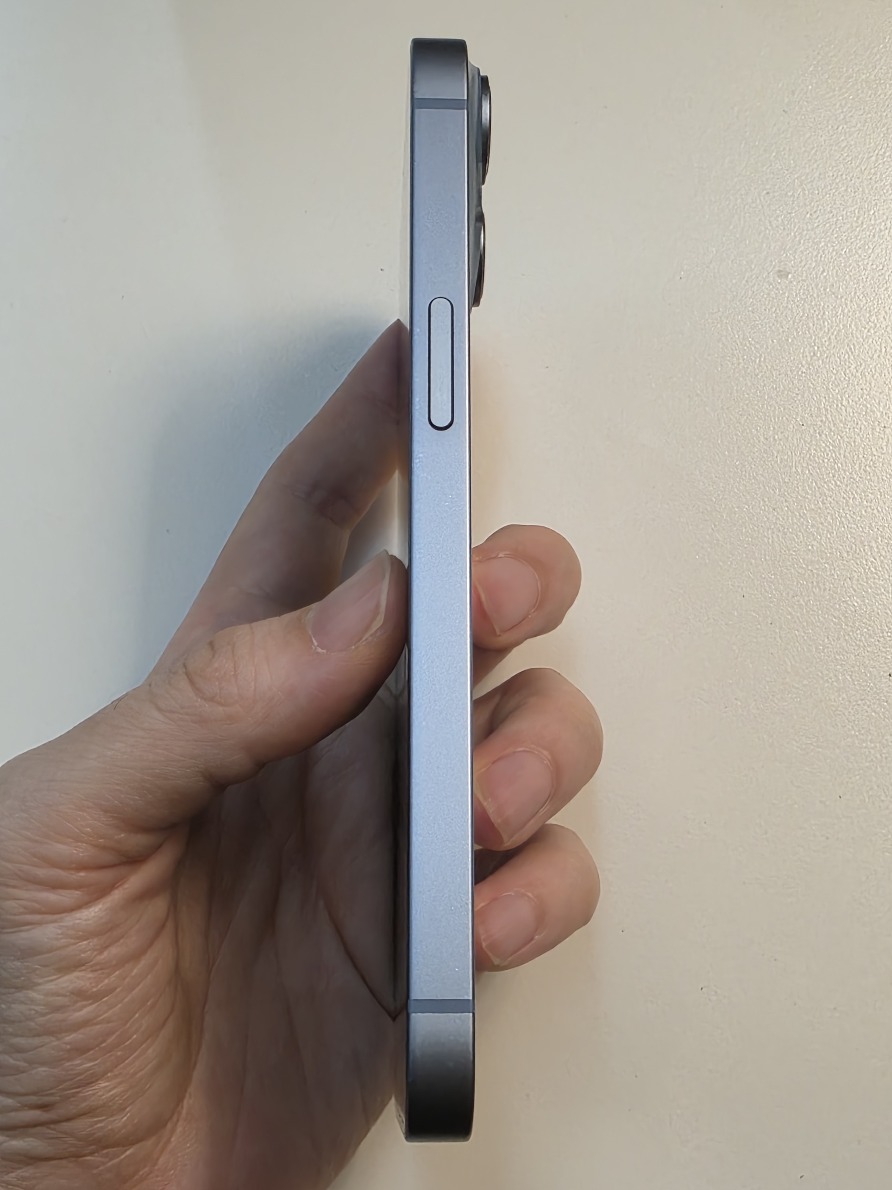 iPhone 14 TE-23