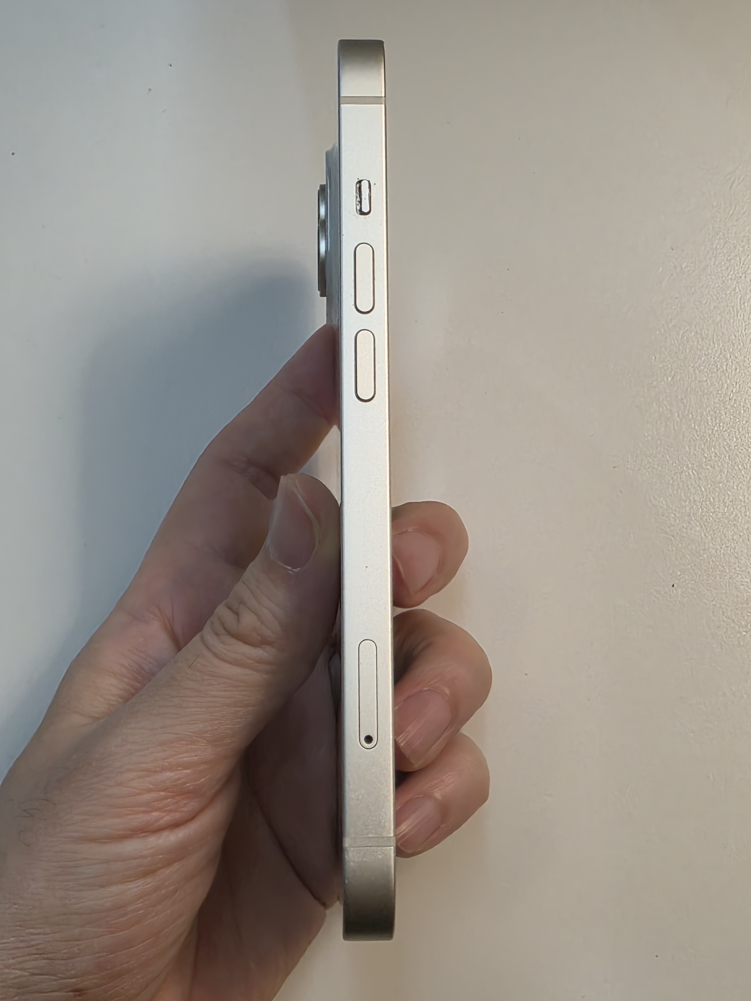 iPhone 14 TE-42