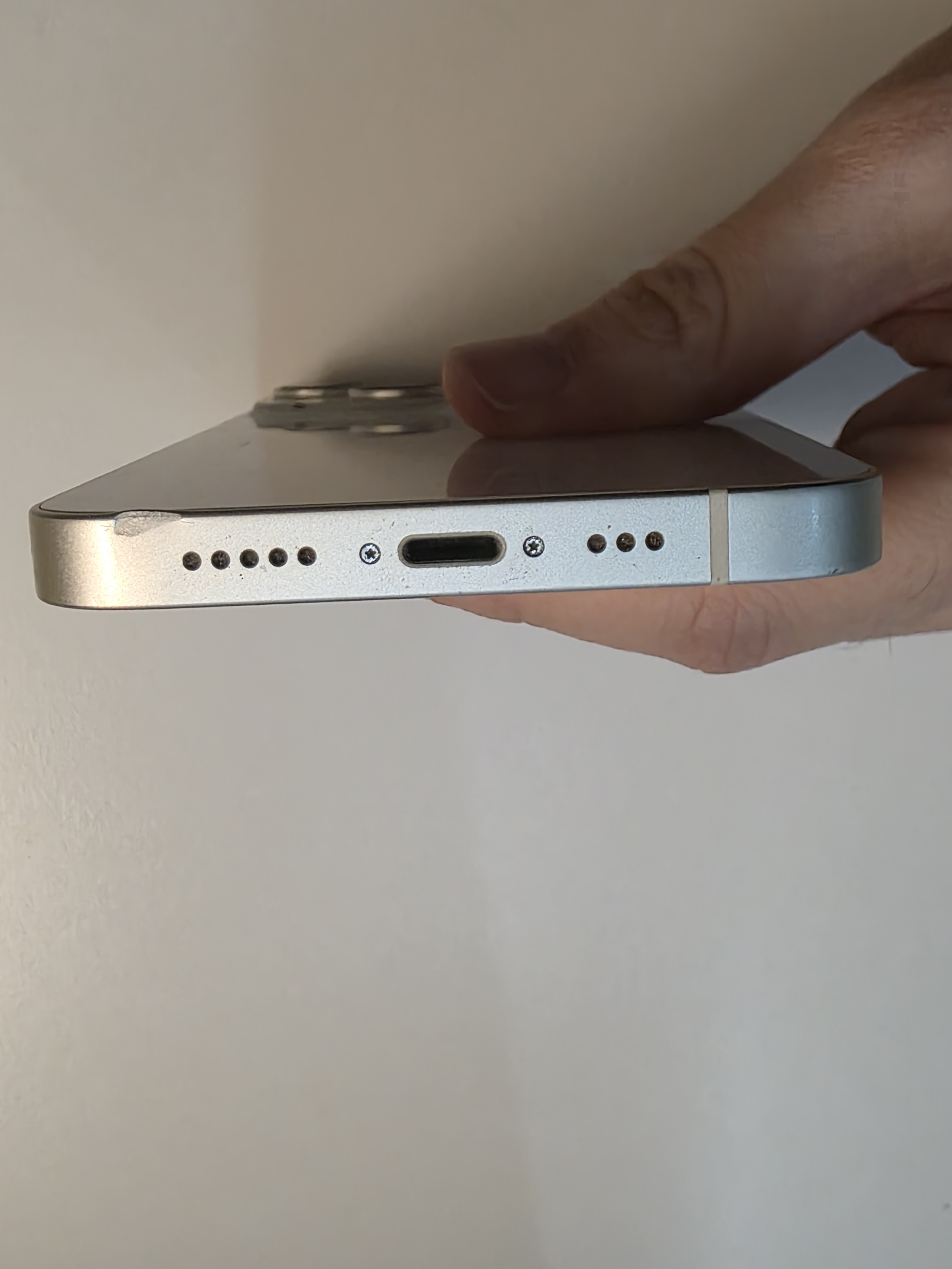 iPhone 14 TE-42