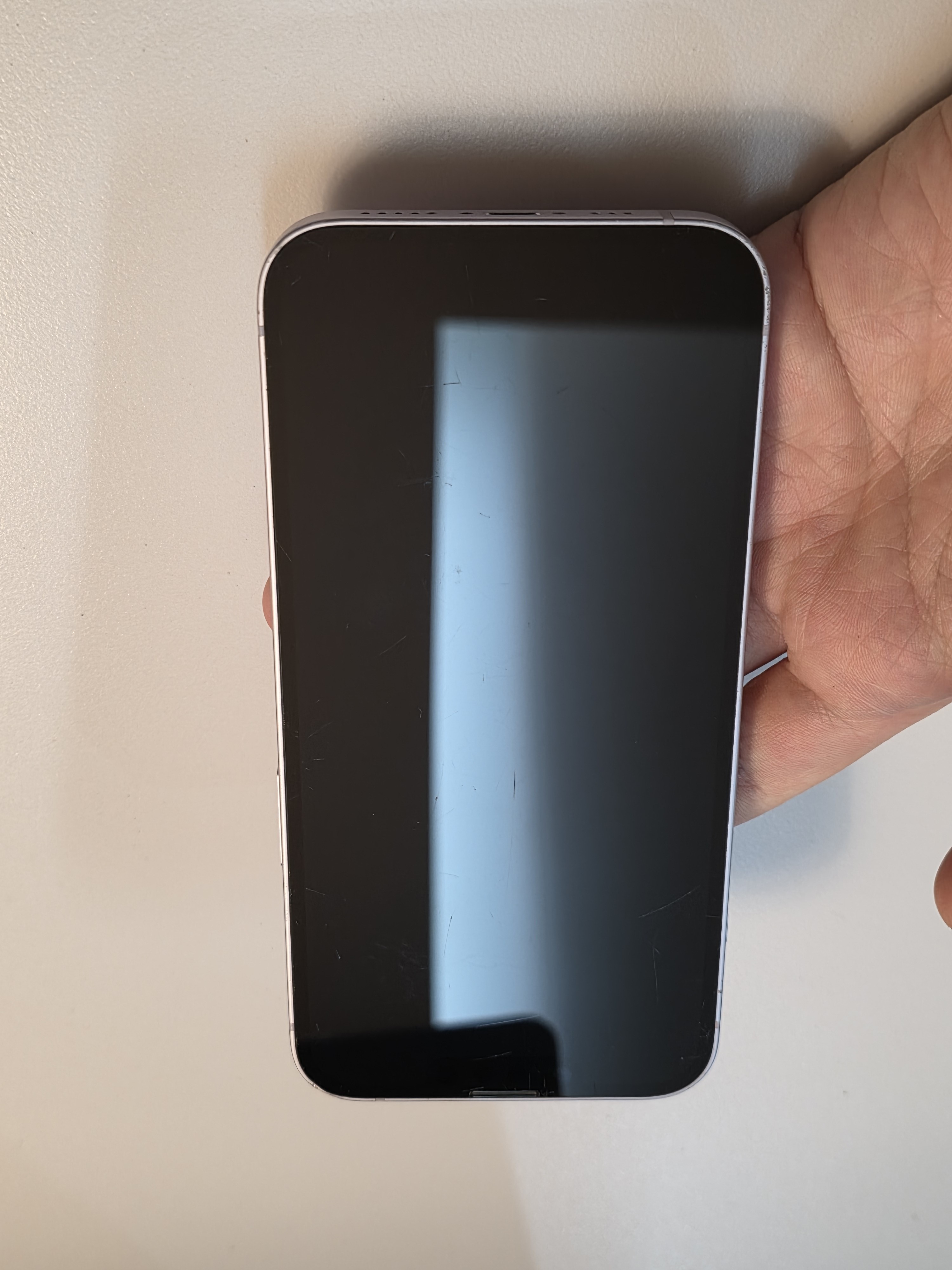 iPhone 14 TE-54